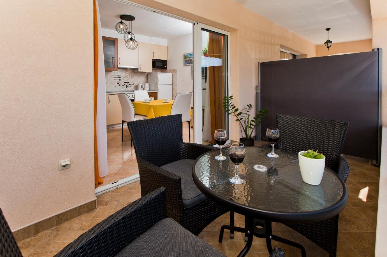 Apartment Zara Hvar Town Exterior photo